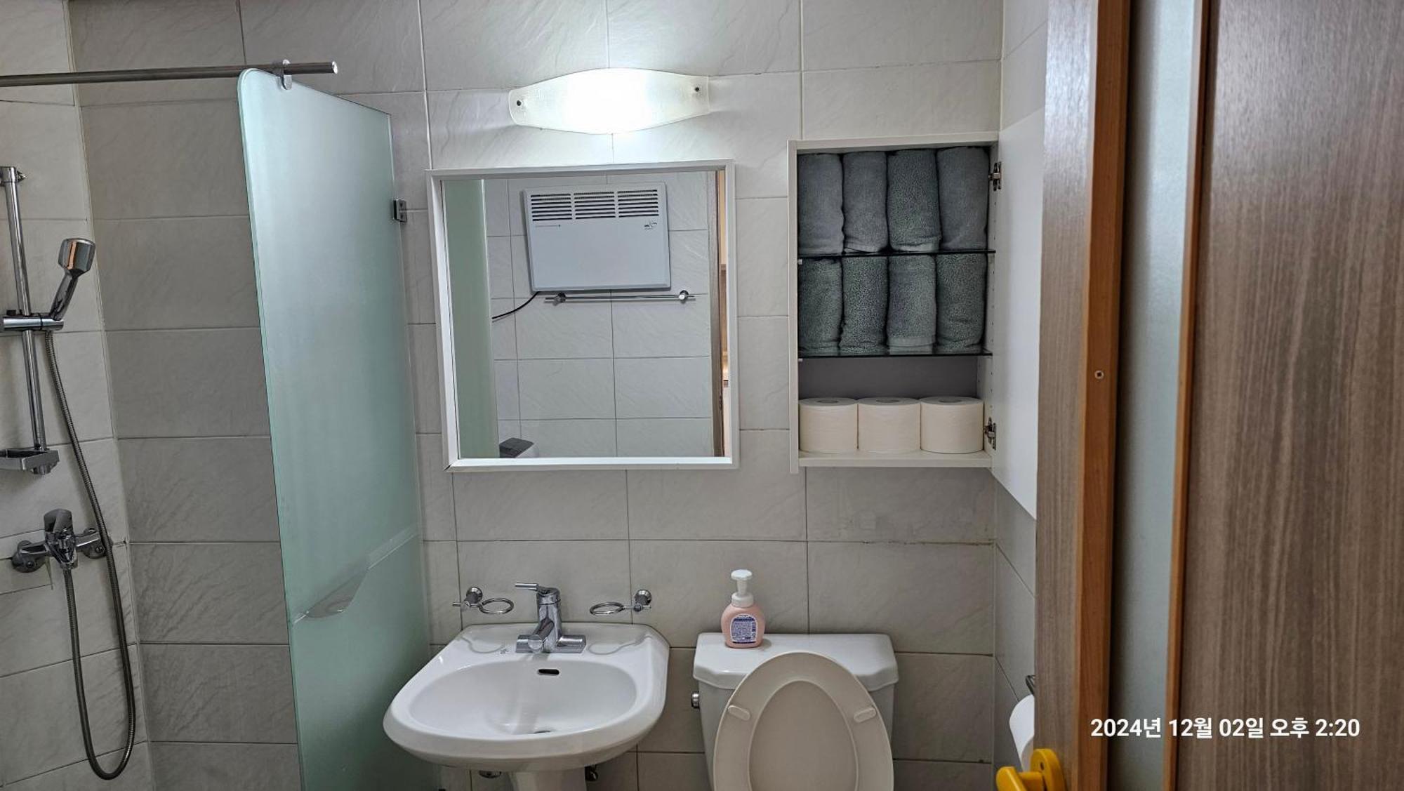 Hongdae Residence-5 1Min From Hongik Uni Station Exit #1 首爾 外观 照片