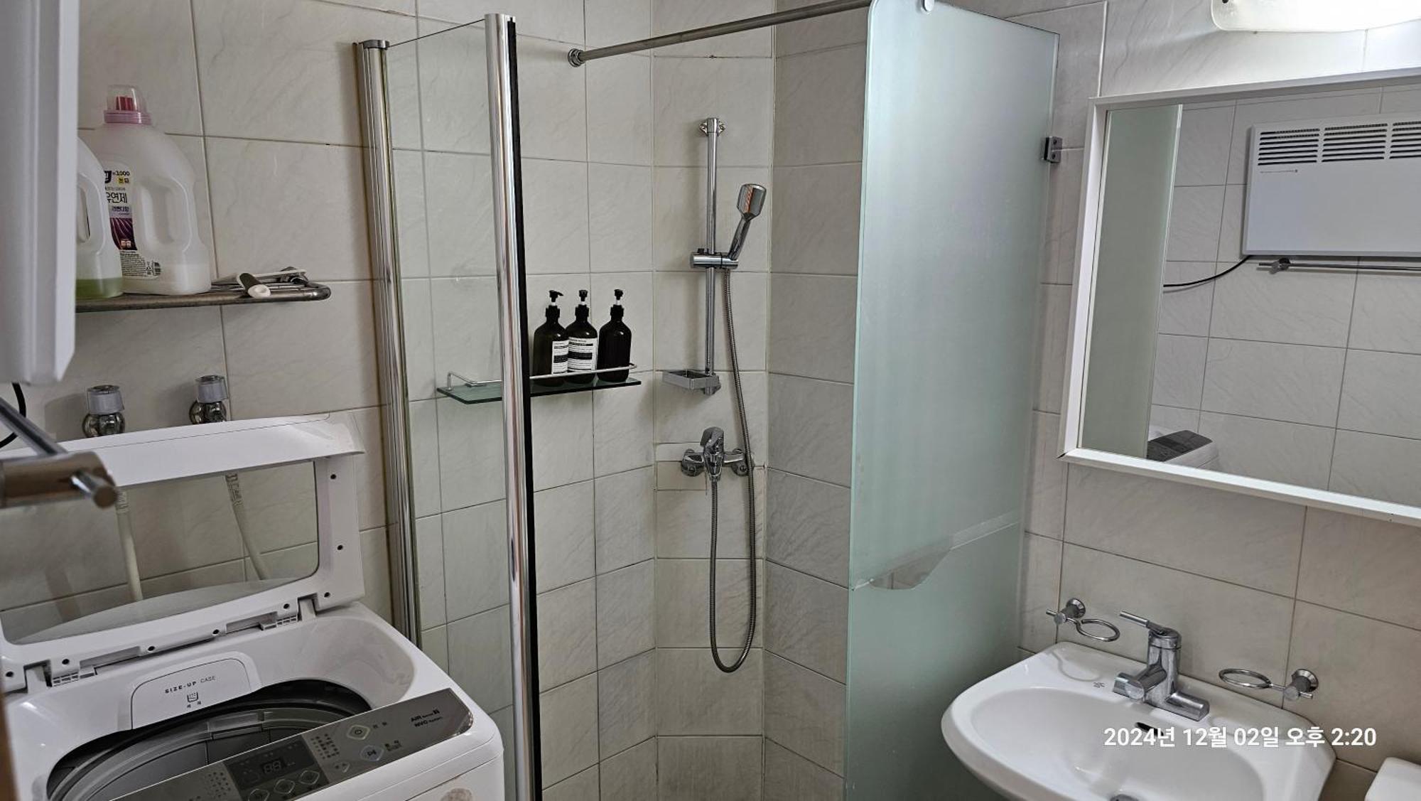 Hongdae Residence-5 1Min From Hongik Uni Station Exit #1 首爾 外观 照片